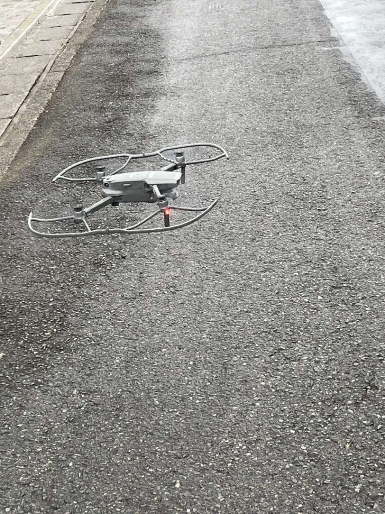 ドローン 低空